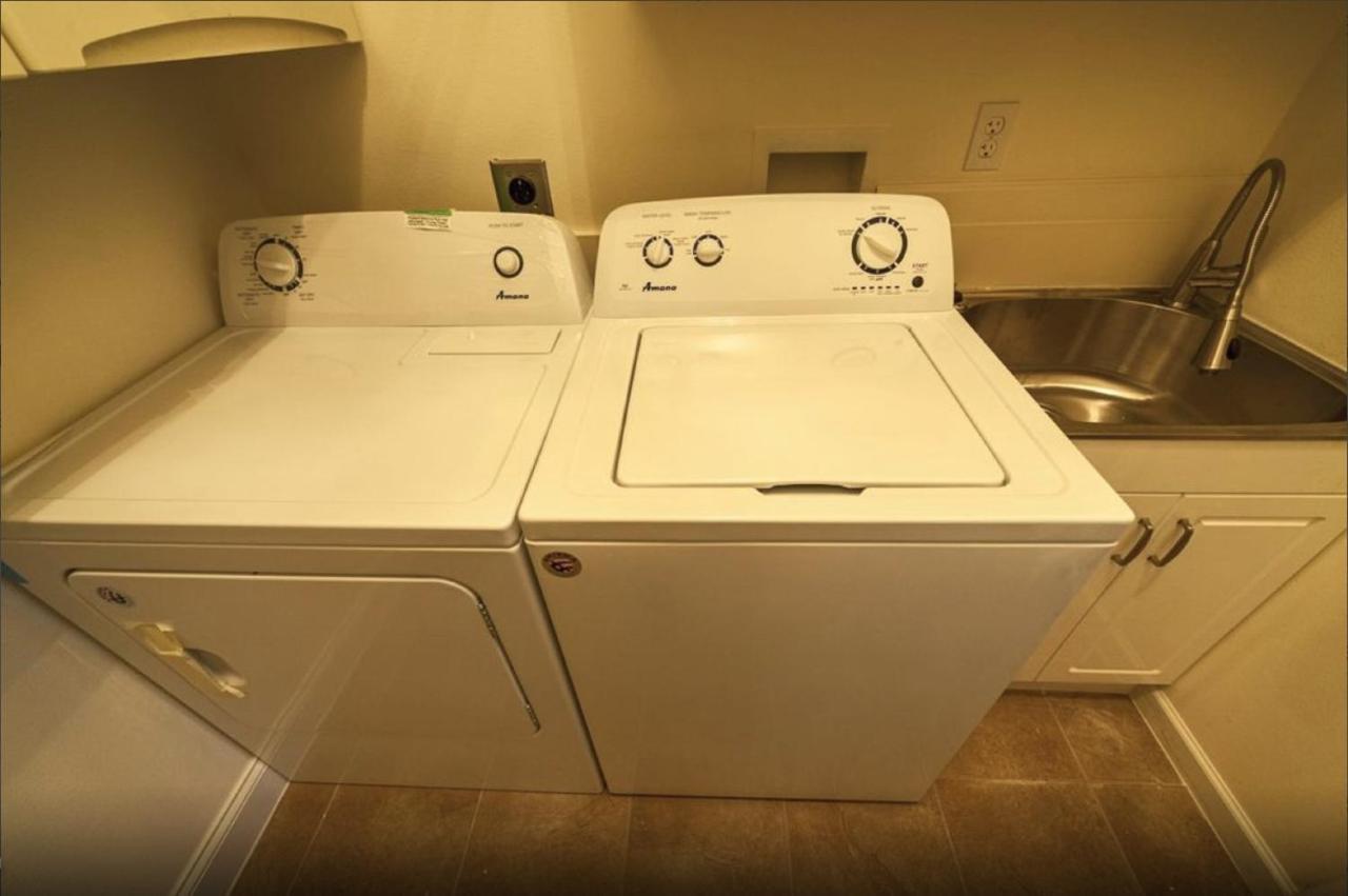 Spacious 4Br Condo On Carondelet Near All Hot Spo 뉴올리언스 외부 사진