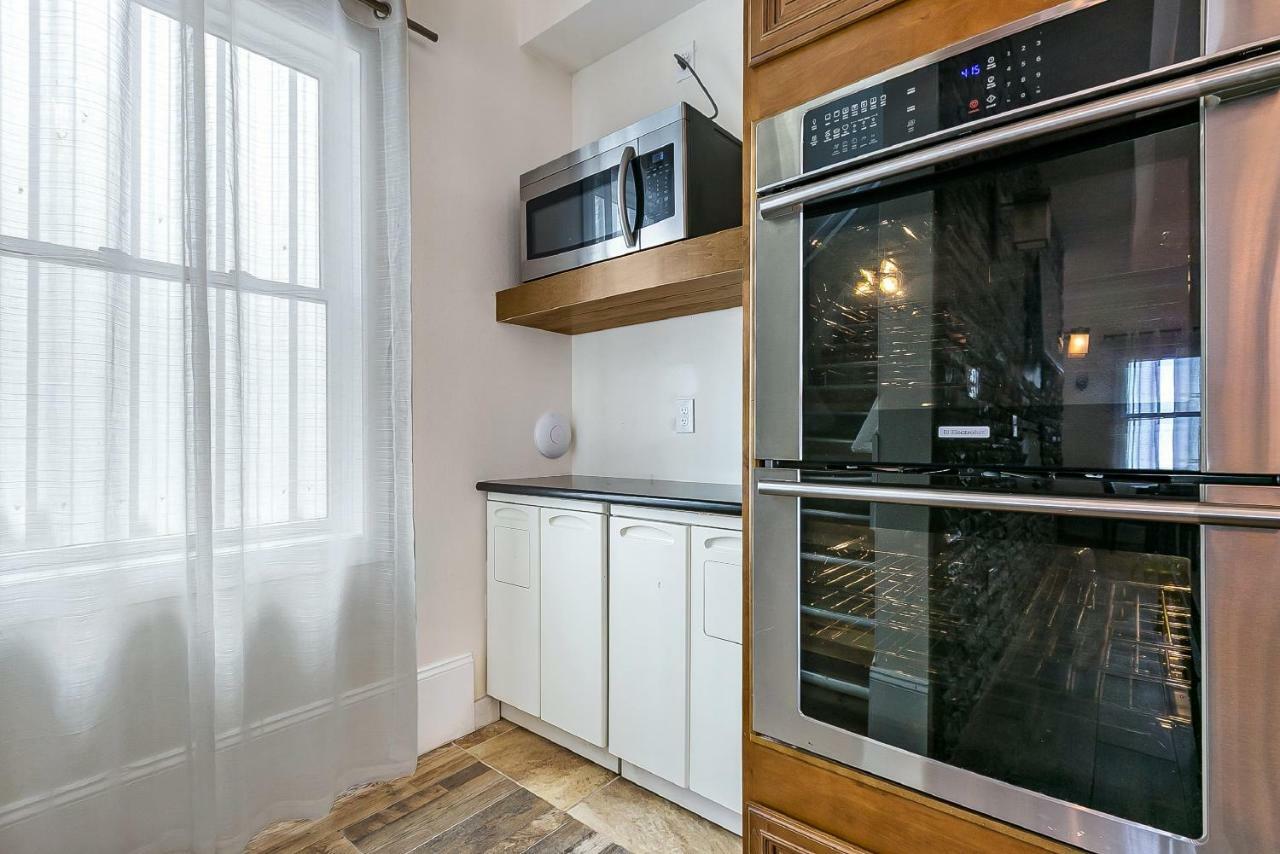 Spacious 4Br Condo On Carondelet Near All Hot Spo 뉴올리언스 외부 사진