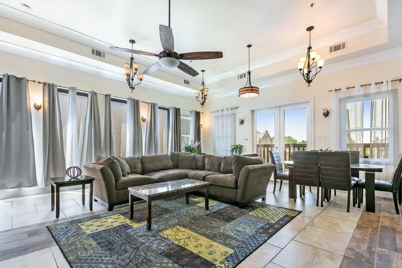 Spacious 4Br Condo On Carondelet Near All Hot Spo 뉴올리언스 외부 사진